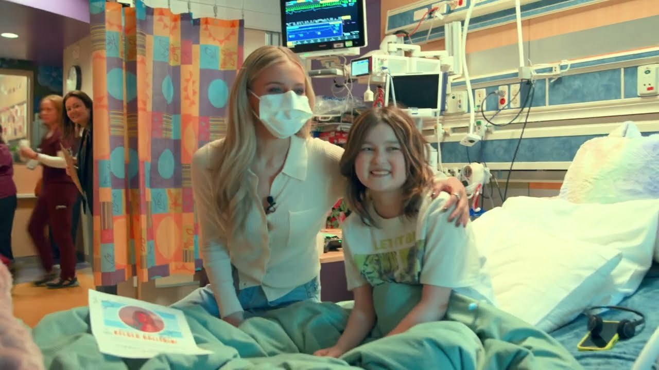 Kelsea Ballerini, Musicians On Call, Visiting Phoenix Children’s